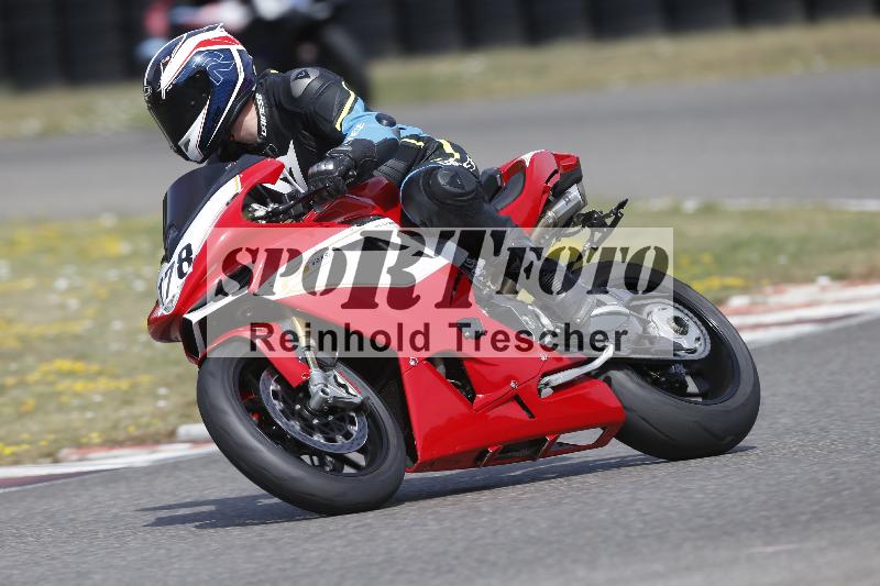 /37 09.08.2026  Pluess Motosport ADR/Einsteiger/178